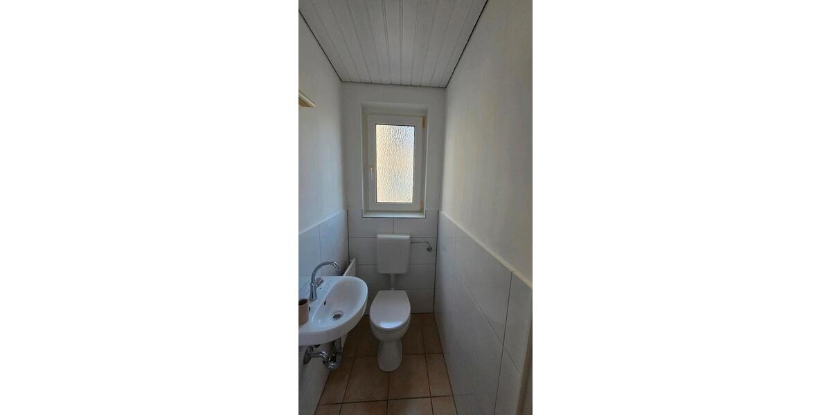 Erdgeschoßwohnung Bergisch Gladbach Gronau - 3 Zimmer, 110 m&sup2;, 1.650&euro; | Angebot:26055113