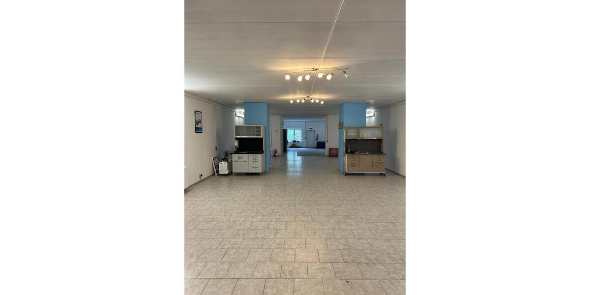 LagerBüroraum 235qm zimmer