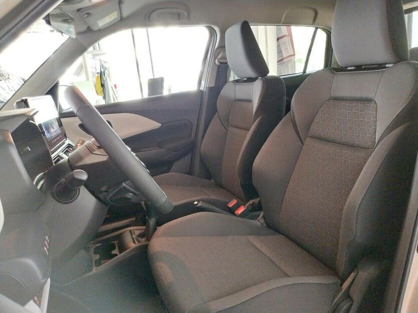 Suzuki Swift Comfort 3.000 km 18.880 € HAAN 42781