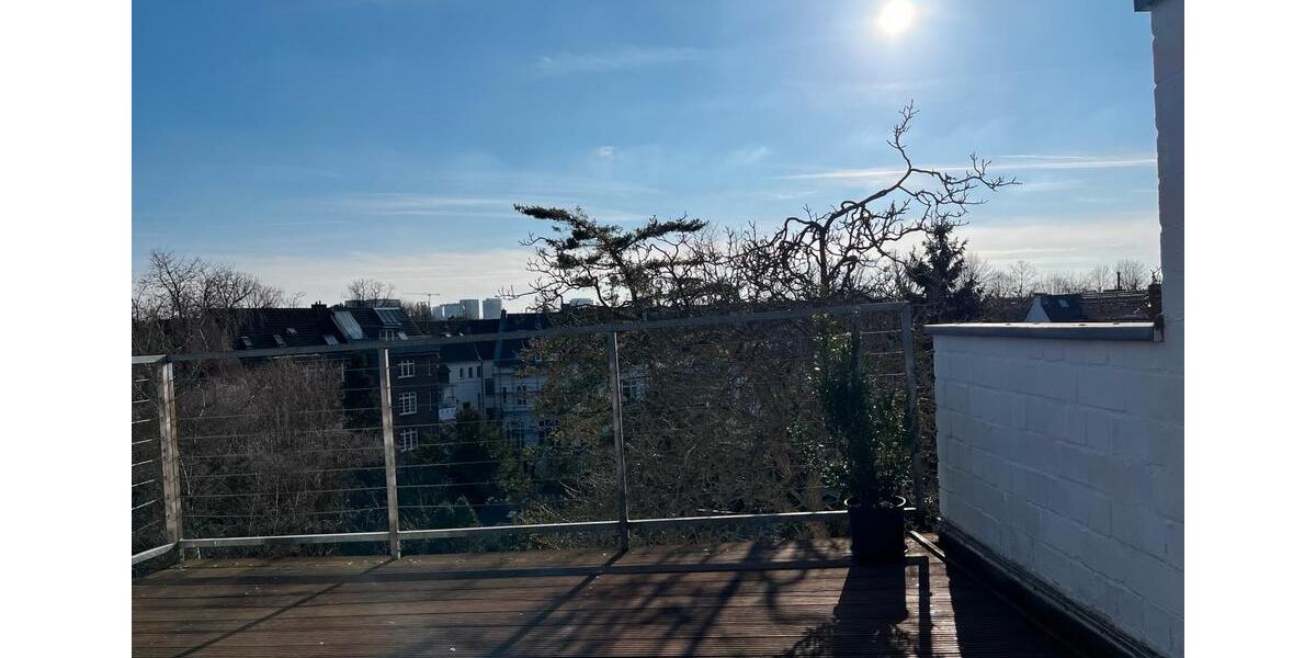 Dachgeschoßwohnung Düsseldorf Niederkassel - 3 Zimmer, 78 m&sup2;, 1.670&euro; | Angebot:25274248