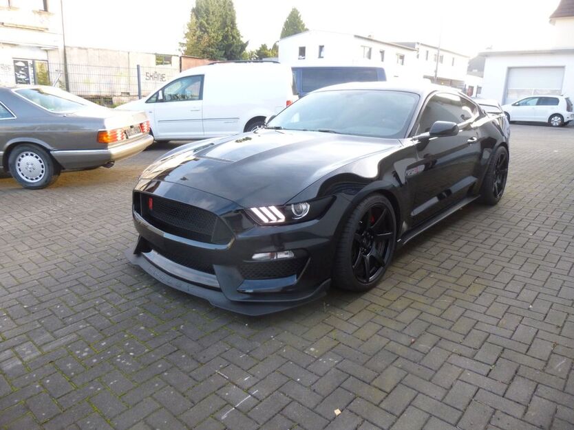 Ford Mustang 10.320 km 115.000 € Solingen 42719