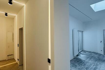 Kernsanierte, teilmöblierte 4-Zimmer-WG in zentraler, gut angebundener Lage in Köln-Ehrenfeld! 4 zimmer