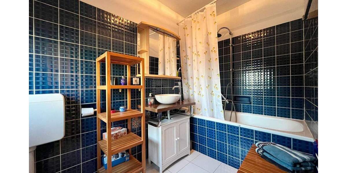 Attraktive Doppelhaushälfte mit großem Garten, Doppelgarage und 5 Zimmern! 5 zimmer