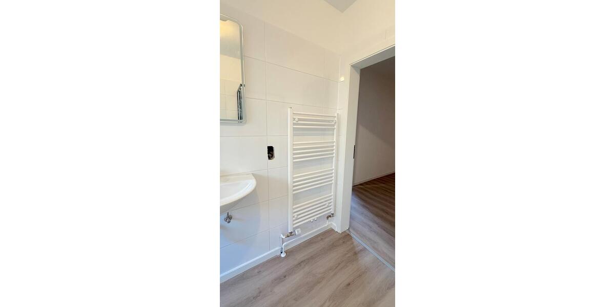 Dein perfektes Starter-Home: Super renovierte Souterrainwohnung in Erftstadt-Dirmerzheim 2 zimmer