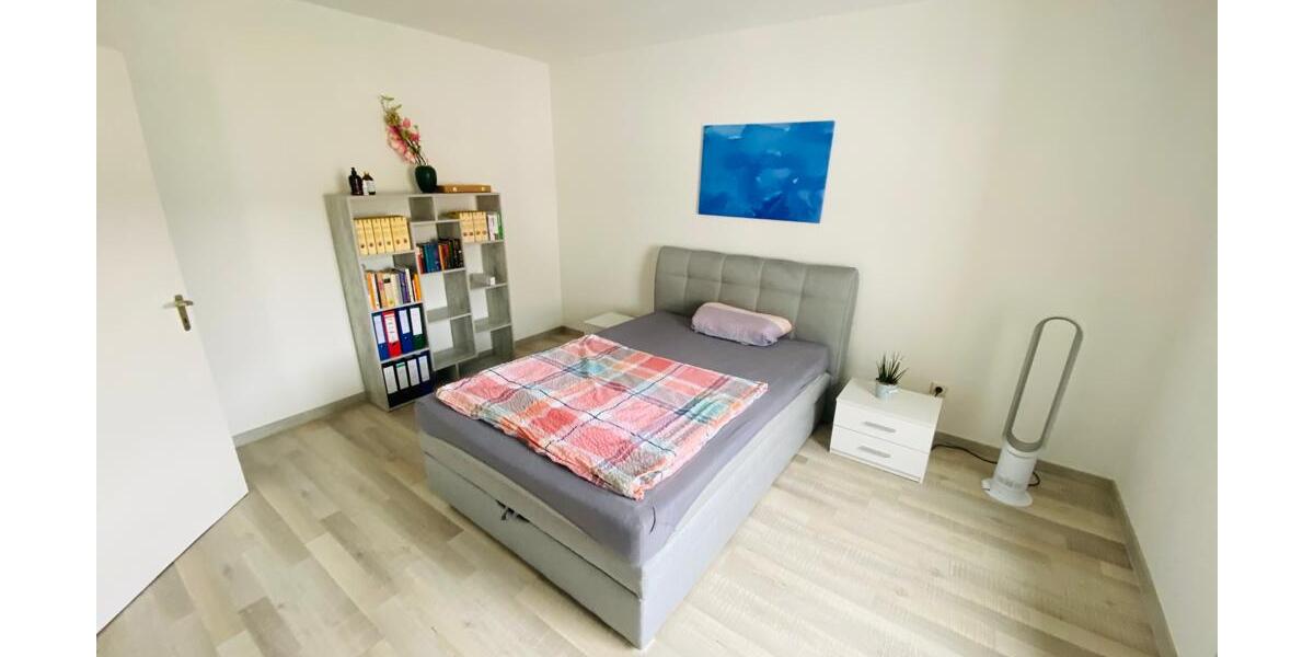 D-Zoo, möbl. 2 Zi. Whg., ruhig, ca. 40qm Wfl. + Keller (1.550EUR warm inkl. Strom + I-Net) - Etagenwohnung Düsseldorf Düsseltal | Angebot:27017831