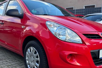 Hyundai i20 137.224 km 2.990 &euro; Köln 50858