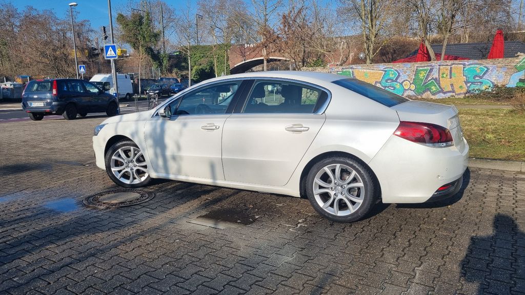 Peugeot 508 138.660 km 9.499 &euro; Köln 50968