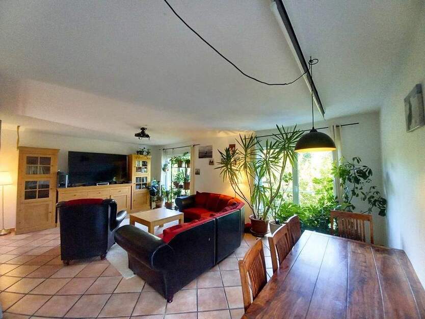 CITYHOUSE: Schöne Doppelhaushälfte mit großem Garten, Hobbyraum Souterrain, Keller, Terrasse 4 zimmer