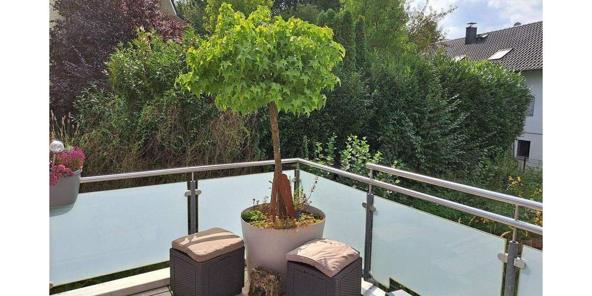 Schicke 4-Zimmer mit Dachterrasse - am Naturschutzgebiet Wiembach - provisionsfrei 4 zimmer