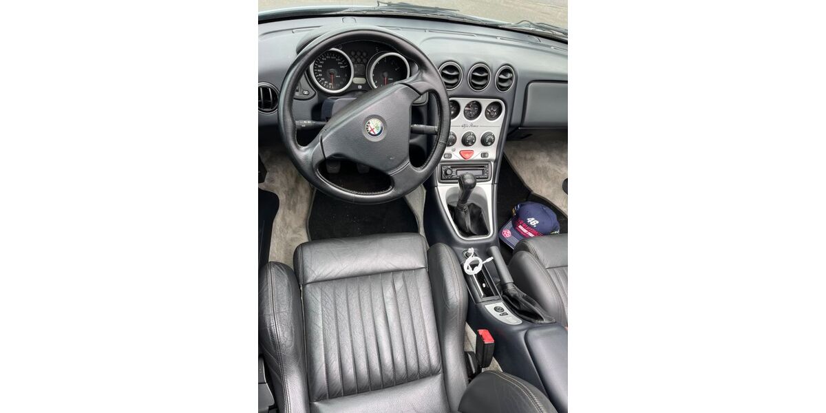 Alfa Romeo Spider 49.000 km 11.990 &euro; Köln 50829