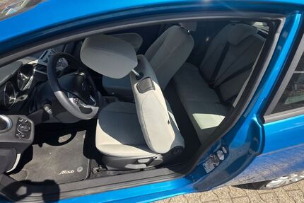 Ford Fiesta 40.421 km 5.000 &euro; Solingen 42653