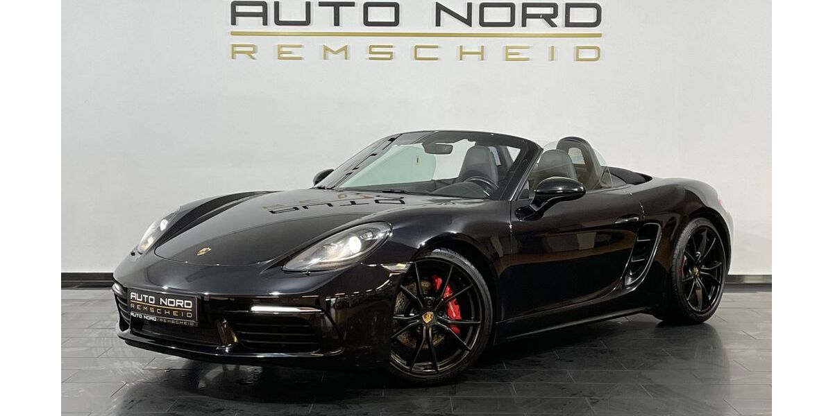 Porsche Boxster 94.000 km 49.990 &euro; Remscheid 42897