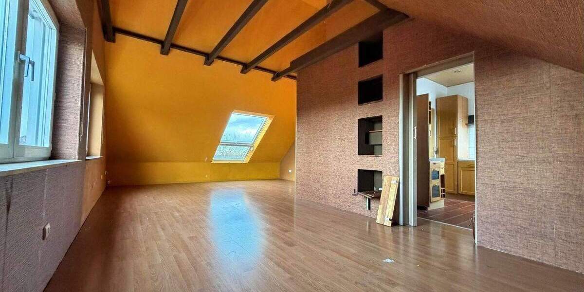 Große Helle Wohnung mit Charme 4 zimmer