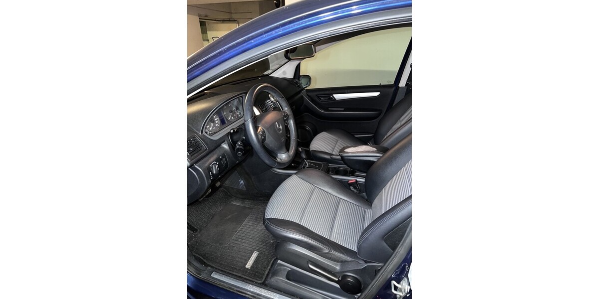 Mercedes-Benz A-Klasse 238.888 km 2.299 &euro; Düsseldorf 40213