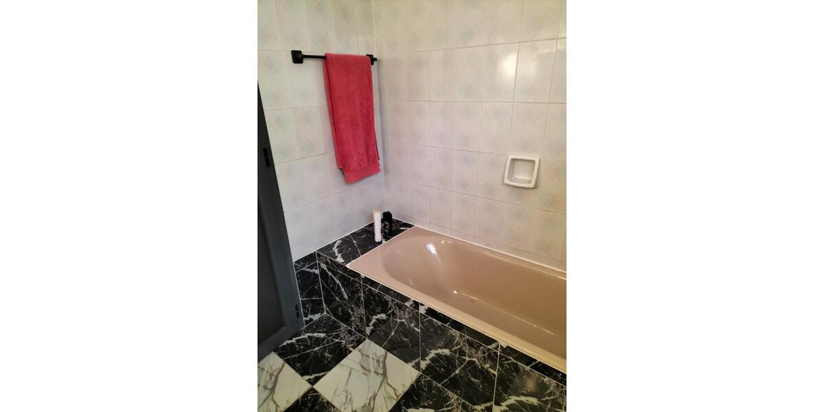 Etagenwohnung Erkrath - 2 Zimmer, 71 m&sup2;, 75.000&euro; | Angebot:26398025
