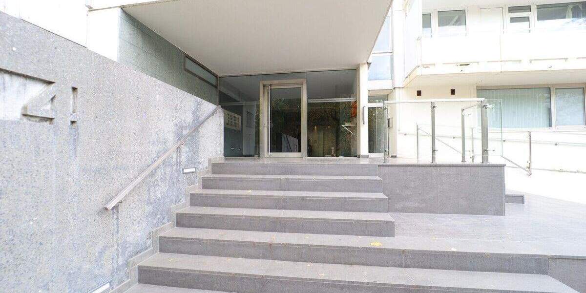 ... und vom Balkon die 