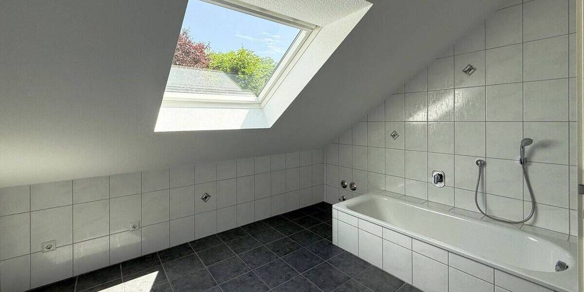 Einfamilienhaus Rösrath Hoffnungsthal - 8 Zimmer, 313 m&sup2;, 1.100.000&euro; | Angebot:26904515