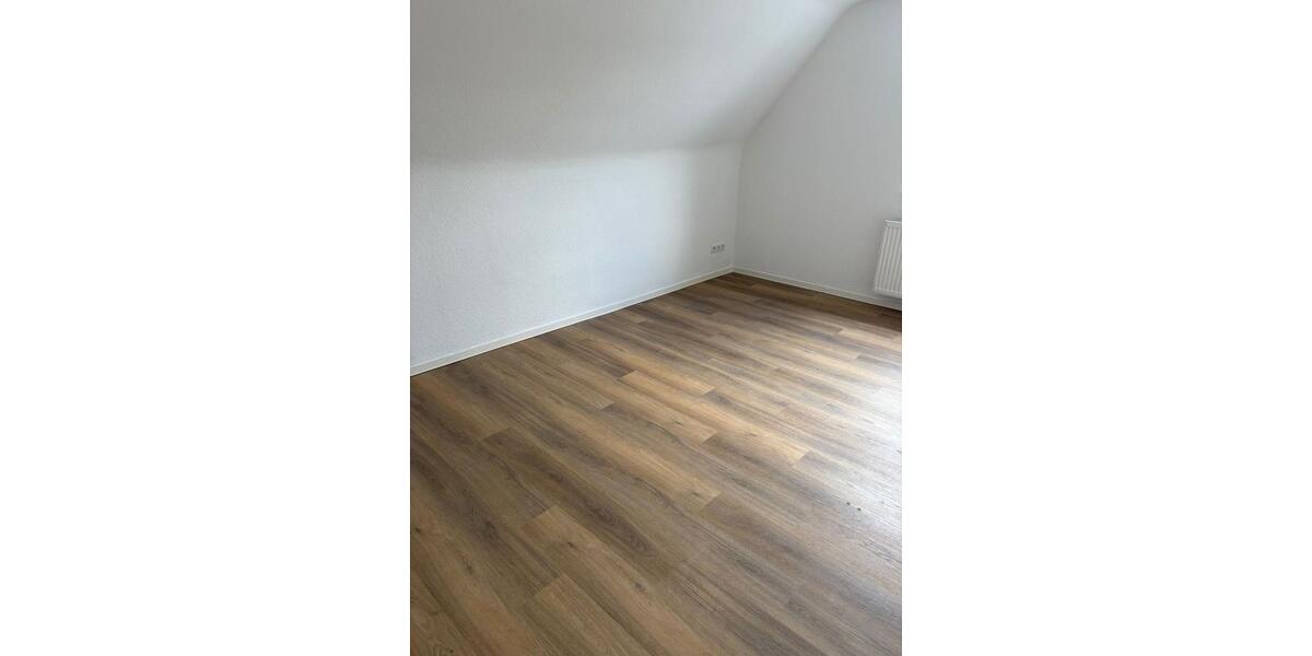 Dachgeschoßwohnung Wesseling - 2 Zimmer, 52 m&sup2;, 810&euro; | Angebot:24780193