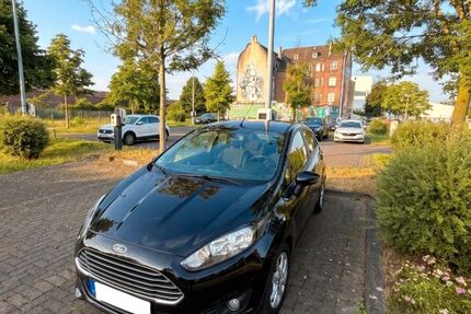 Ford Fiesta 88.700 km 5.300 &euro; Düsseldorf 40233