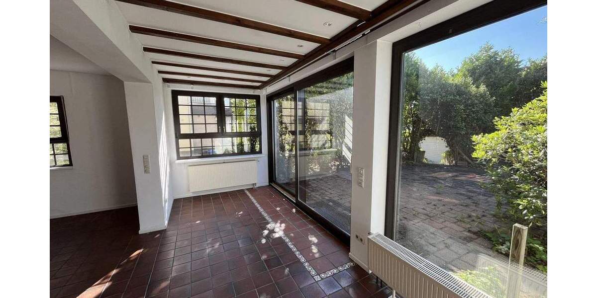 Altbaucharme mit viel Platz in toller Lage 6 zimmer