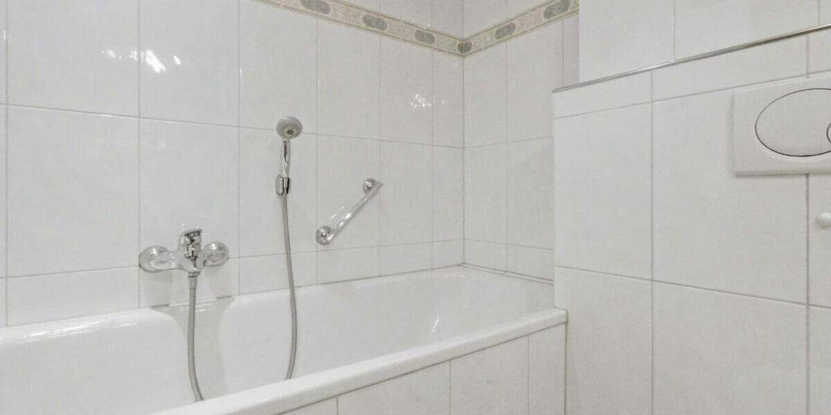 Familienfreundliches Reihenmittelhaus mit Garten und Garage - Raum für Ideen in Erkrath-Hochdahl 6 zimmer