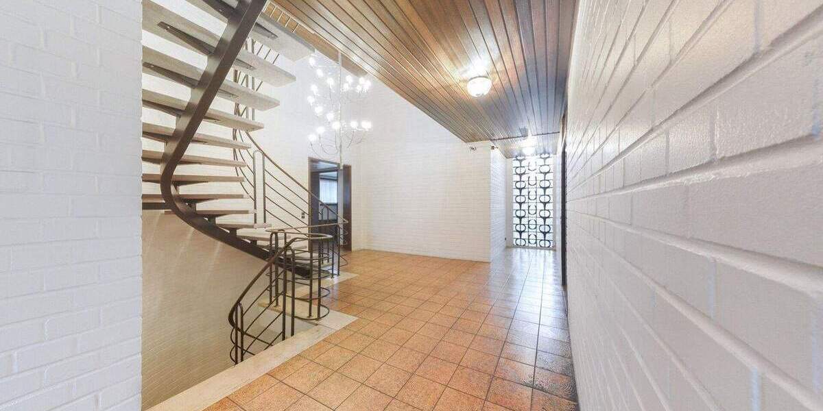 großzügiges, freistehendes Einfamilienhaus mit schönem Garten und Erftblick 6 zimmer