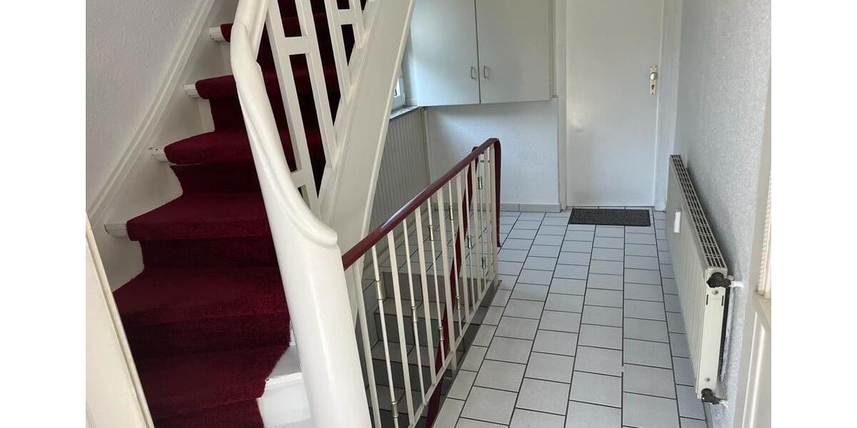 Etagenwohnung Rösrath - 2 Zimmer, 75 m&sup2;, 850&euro; | Angebot:26349657