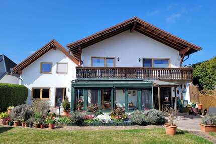 Haus zum Kaufen in Pulheim 960.000 € 336.27 m²