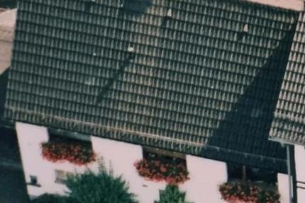 Einfamilienhaus einseitig angebaut in 51580 Reichshof 4 zimmer