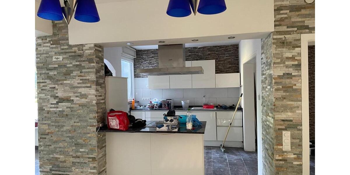 Haus mit Garten in Köln-Weiden + Garage Terrasse 3 zimmer