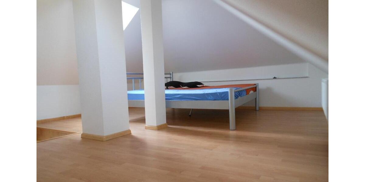 Dachgeschoßwohnung Bergheim Ahe - 2.5 Zimmer, 60 m&sup2;, 490&euro; | Angebot:24753189