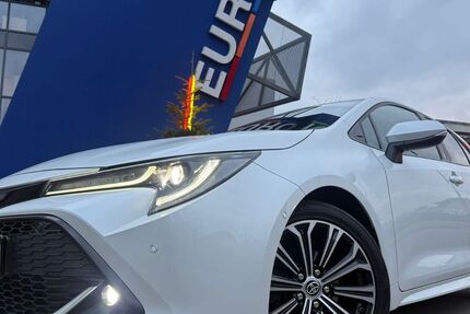 Toyota Corolla 145.000 km 14.990 &euro; Köln 50939