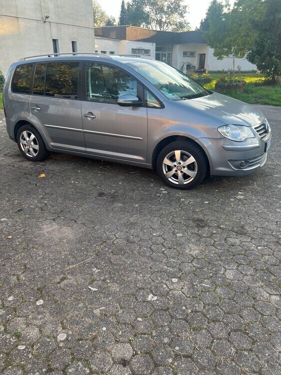 VW Touran 294.000 km 3.300 € Erftstadt 50374