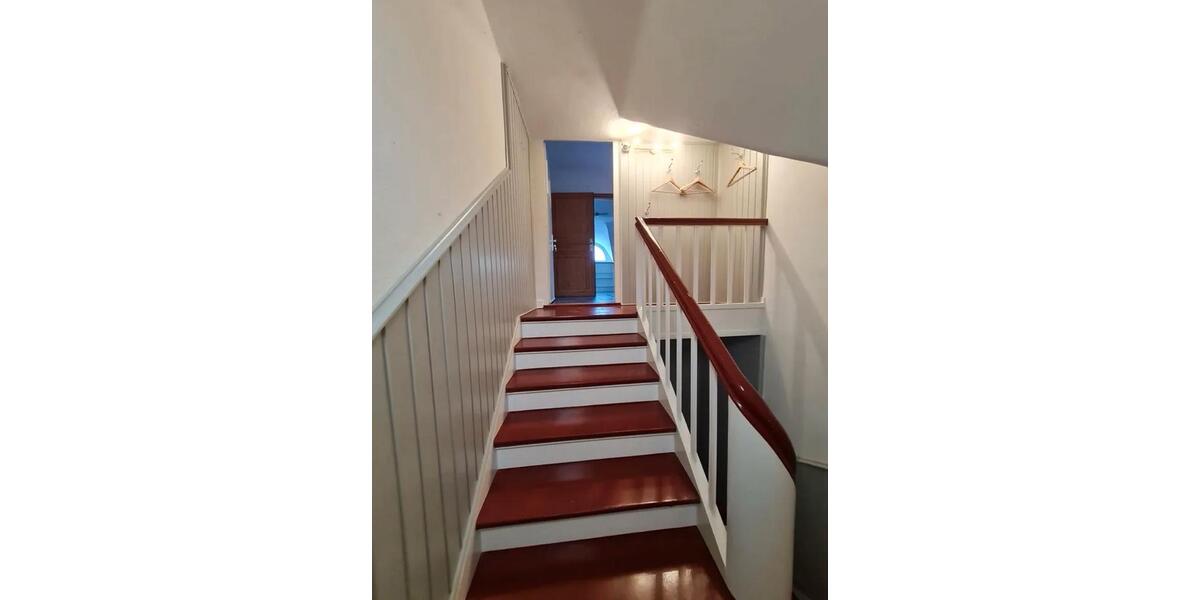 Sanierte Dachgeschosswohnung mit Weitblick in Remscheid Hasten 2 zimmer