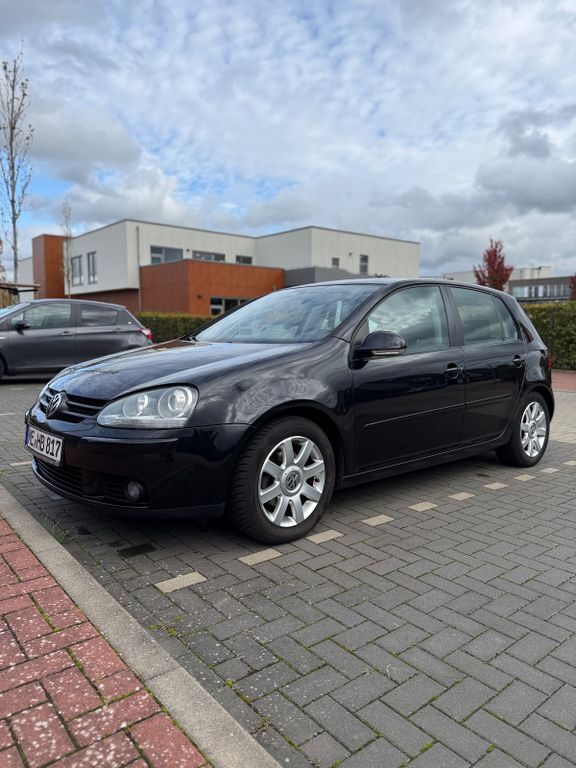 VW Golf 134.000 km 5.200 € Langenfeld 40764