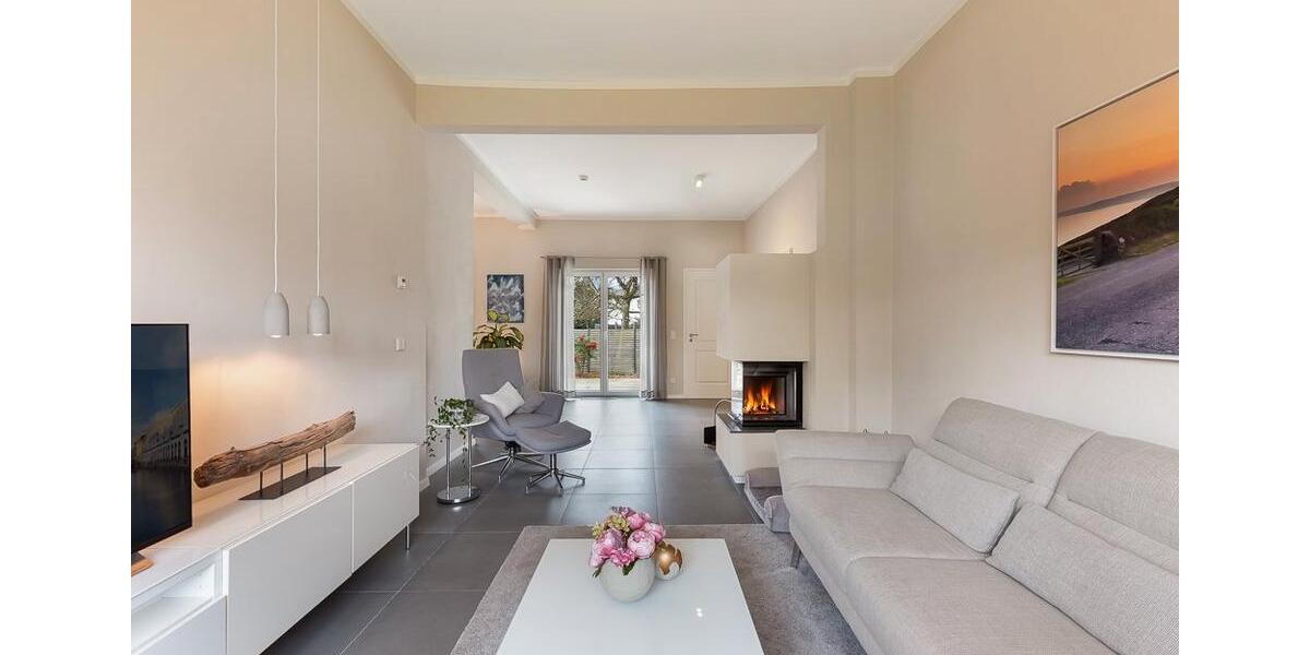 Einfamilienhaus Langenfeld (Rheinland) - 5 Zimmer, 150 m&sup2;, 2.500&euro; | Angebot:26099303