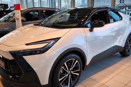 Toyota C-HR 5.700 km 39.200 &euro; Köln 50937