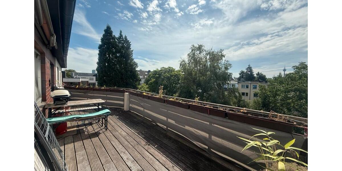 Wohnen mit Penthouse feeling in beste Lage von NRW in Düsseldorf 3.5 zimmer