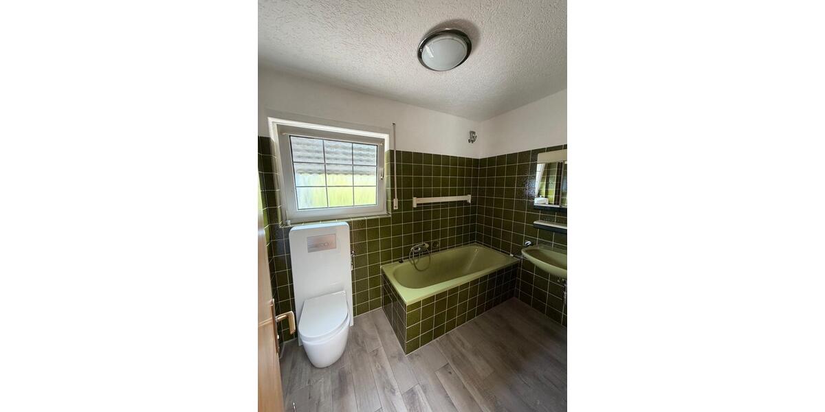 Doppelhaushälfte Remscheid - 5 Zimmer, 130 m&sup2;, 360.000&euro; | Angebot:26429381