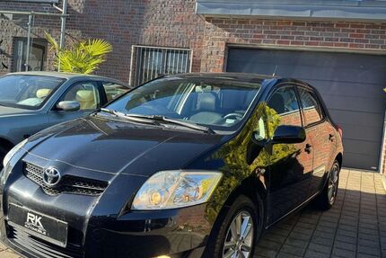 Toyota Auris 200.000 km 3.500 &euro; Solingen 42651