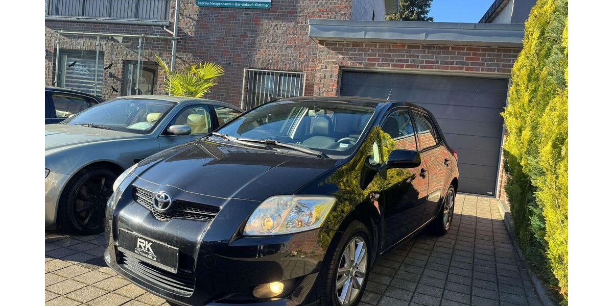 Toyota Auris 200.000 km 3.500 &euro; Solingen 42651