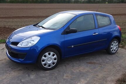 Renault Clio 114.000 km 2.900 € Dormagen 41542
