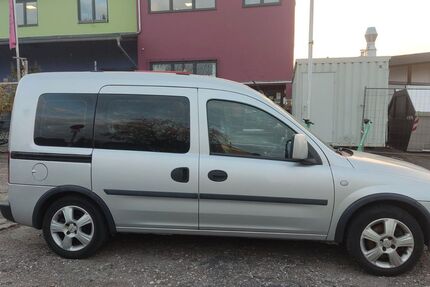 Opel Combo 249.190 km 1.700 &euro; Köln 51105