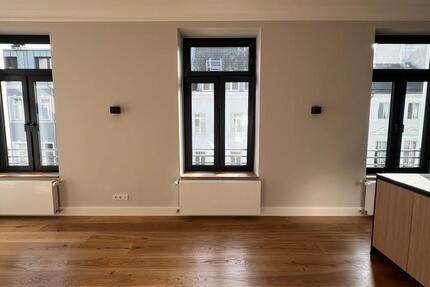 Wohnung Düsseldorf Stadtbezirk 5 - 4 Zimmer, 87 m&sup2;, 775.000&euro; | Angebot:26655398
