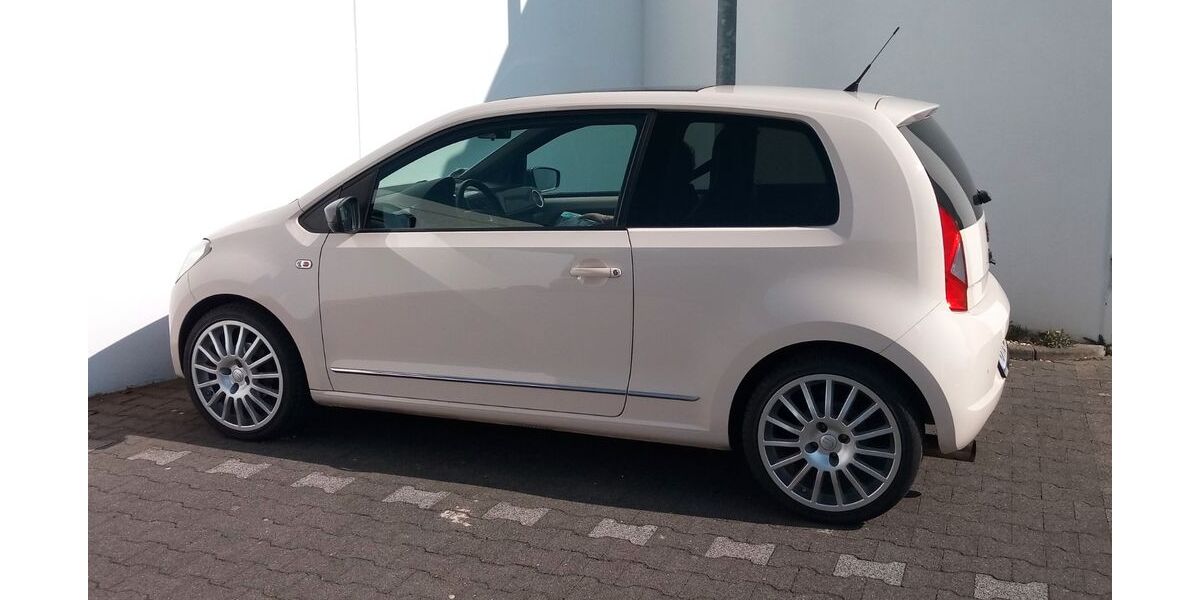 Seat Mii 85.000 km 10.990 &euro; Köln 50737