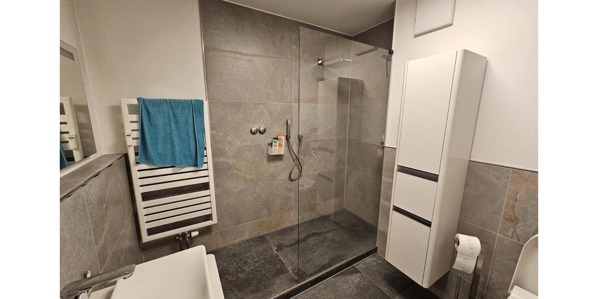 3 Zimmer Rheinblick Wohnung in Köln Marienburg 3 zimmer