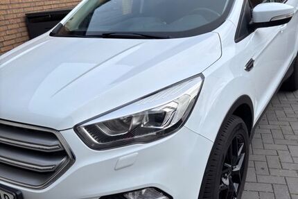 Ford Kuga 164.500 km 13.300 &euro; Dormagen 41542