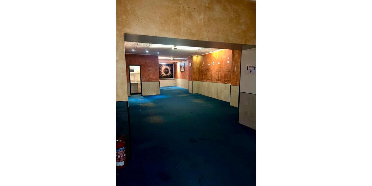 Attraktives LadenlokalGewerbeeinheit in Köln Kalk zimmer