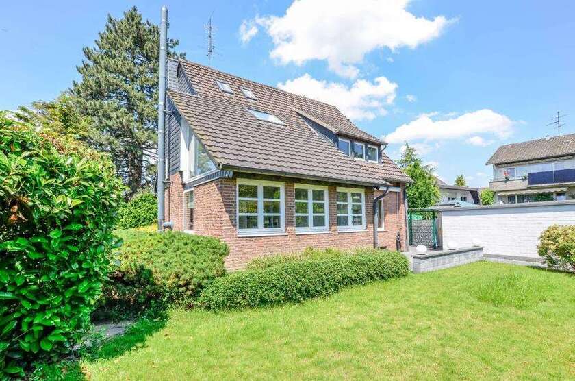 Haus zum Kaufen in Leverkusen 598.000 € 158 m²