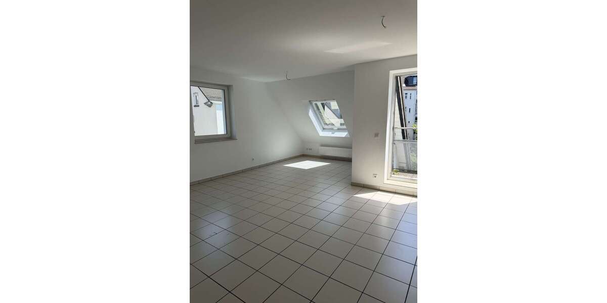 Etagenwohnung Solingen Ohligs - 3 Zimmer, 102 m&sup2;, 999&euro; | Angebot:27142068